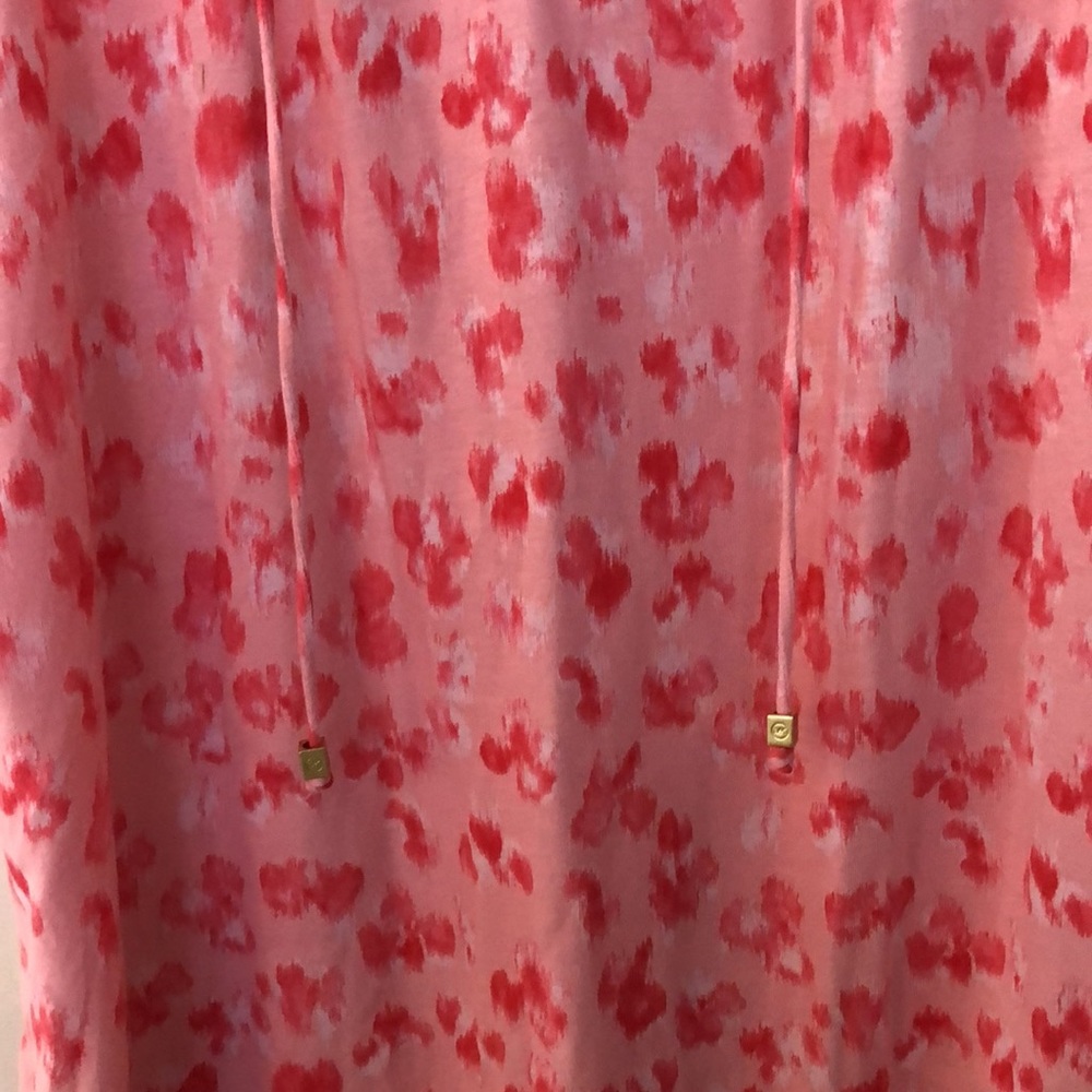 Michael Kors Geranium basics sleeveless top. - Picture 3 of 5
